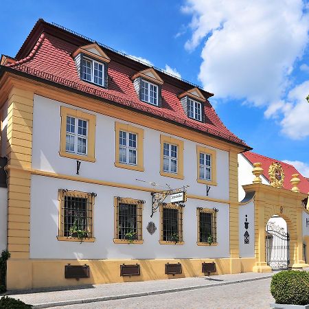 Romantik Hotel Zehntkeller Ипхофен Экстерьер фото