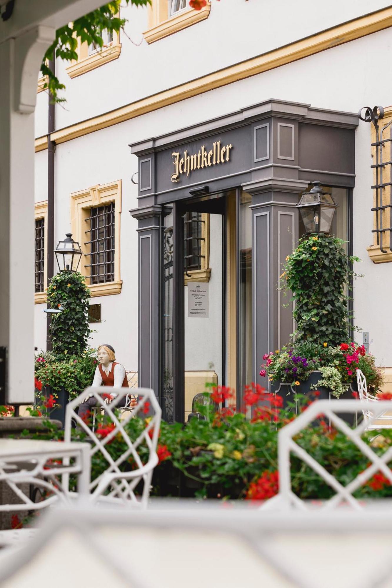 Romantik Hotel Zehntkeller Ипхофен Экстерьер фото