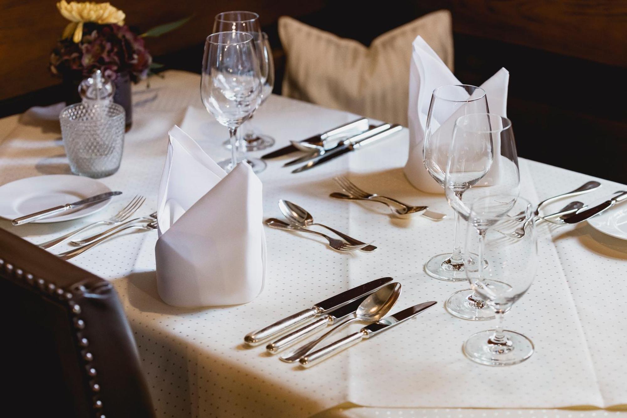 Romantik Hotel Zehntkeller Ипхофен Экстерьер фото